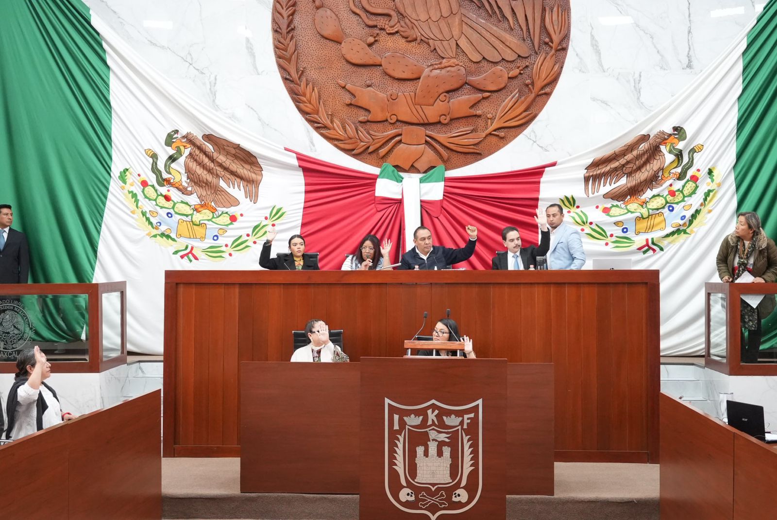 Designa Congreso del Estado a Mildred Murbartián como magistrada del TSJE